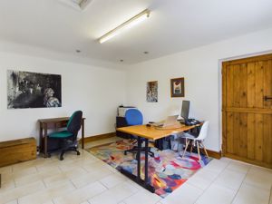 Office/snug- click for photo gallery